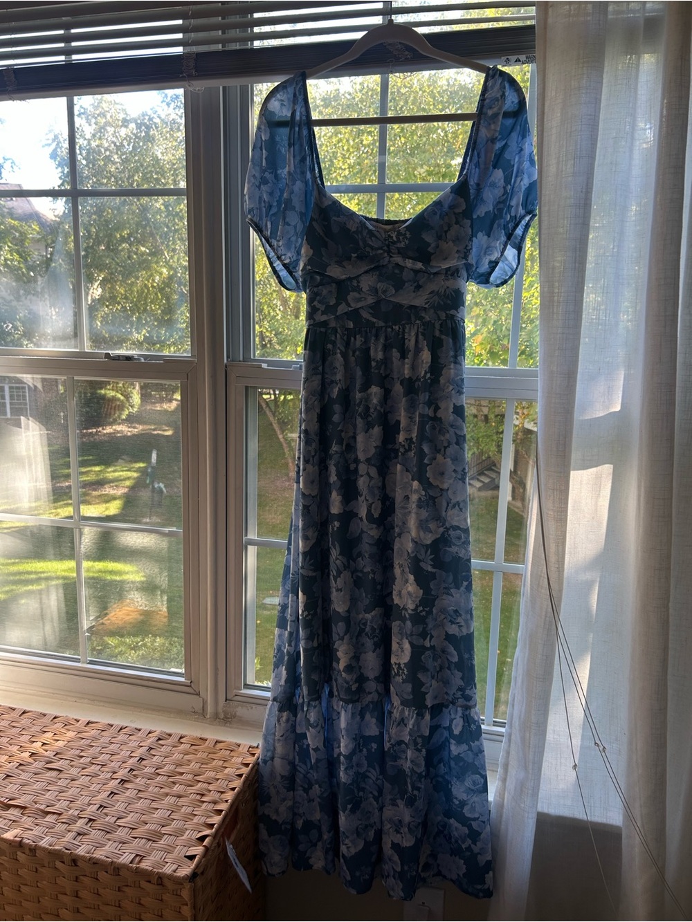Altar'd State Blue Floral Puff-Sleeve Maxi Dress